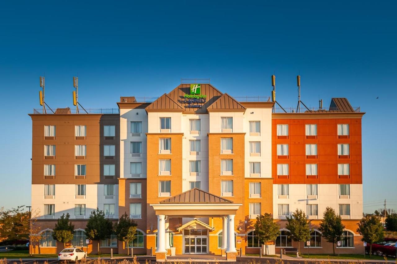 Holiday Inn Express Hotel & Suites Clarington - Bowmanville, An Ihg Hotel Zewnętrze zdjęcie