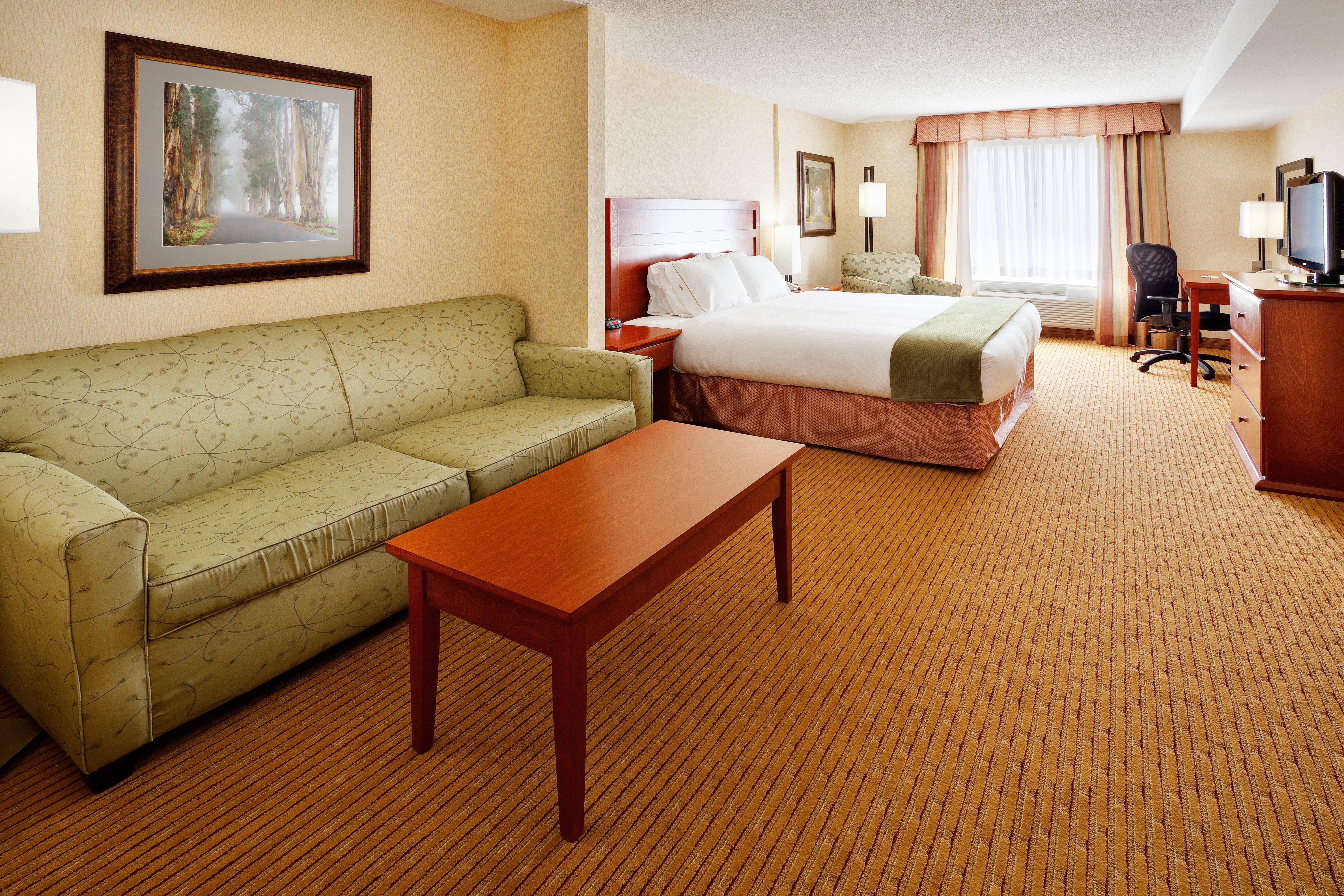 Holiday Inn Express Hotel & Suites Clarington - Bowmanville, An Ihg Hotel Zewnętrze zdjęcie